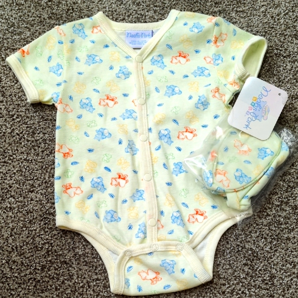 NWT Vintage Noah's Park Noah's Ark Onesie With Hat